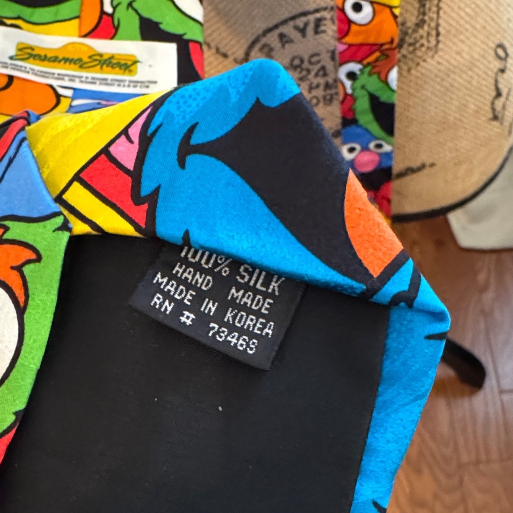 Vintage Vibrant Colorful Sesame Street Character Silk Tie - Picture 3 of 4